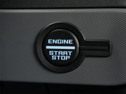 Certified 2024 Ford Bronco Black Diamond image 19