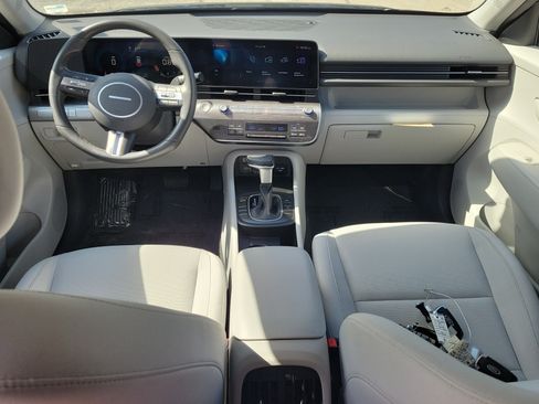 Used 2025 Hyundai Kona SEL FWD image 13