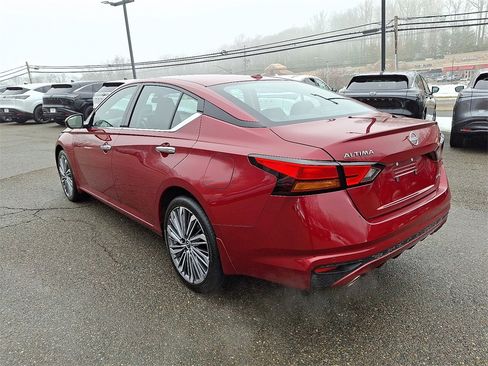 Used 2024 Nissan Altima 2.5 SL image 5