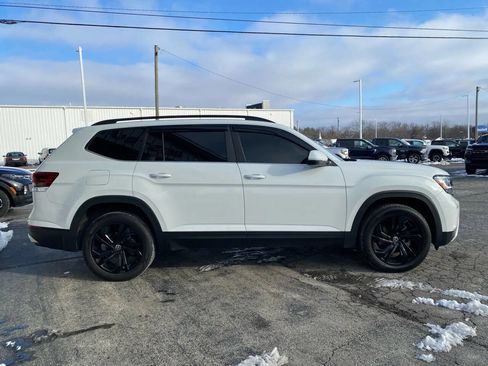Used 2022 Volkswagen Atlas SE w/ Panoramic Sunroof Package image 8