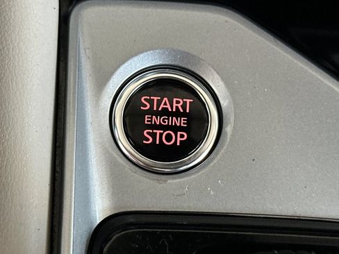Used 2024 Nissan Altima 2.5 SL FWD image 23
