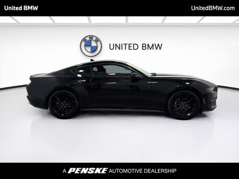 Used 2024 Ford Mustang Coupe RWD image 4