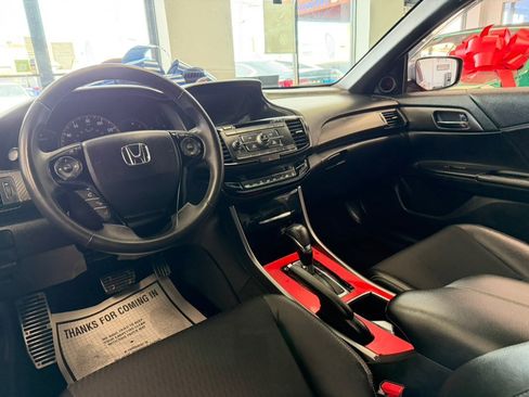 Used 2017 Honda Accord Sport image 21