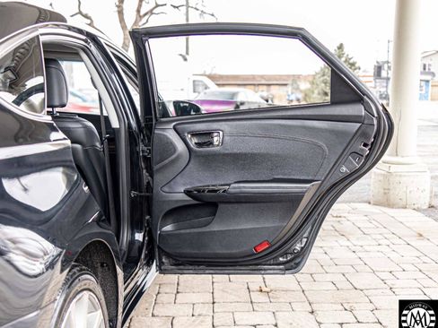 Used 2014 Toyota Avalon XLE Touring image 37