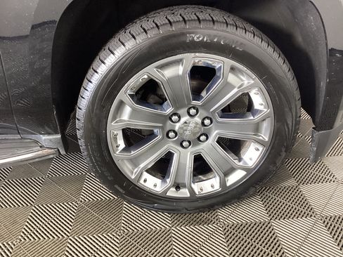 Used 2016 GMC Yukon Denali w/ Open Road Package AWD/4WD image 7
