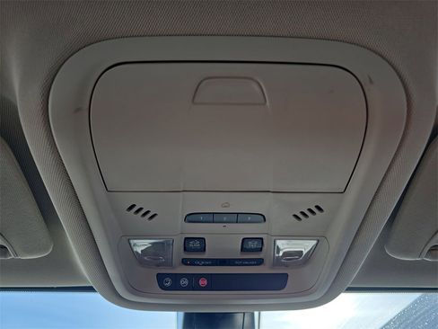 Used 2023 GMC Acadia Denali w/ Denali Ultimate Package image 36