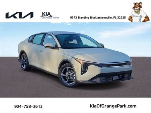 New 2026 Kia K4 FWD image 1