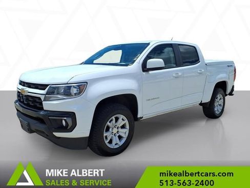 Used 2022 Chevrolet Colorado LT w/ Safety Package AWD/4WD image 3