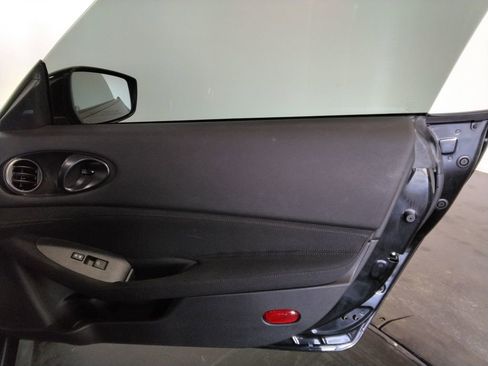 Used 2024 Nissan Z Sport w/ Floor Mat Package image 33