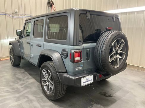 Used 2025 Jeep Wrangler Unlimited Sport S 4xe w/ Convenience Group AWD/4WD image 21