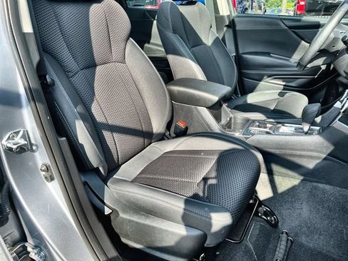 Used 2023 Subaru Forester Premium AWD/4WD image 27