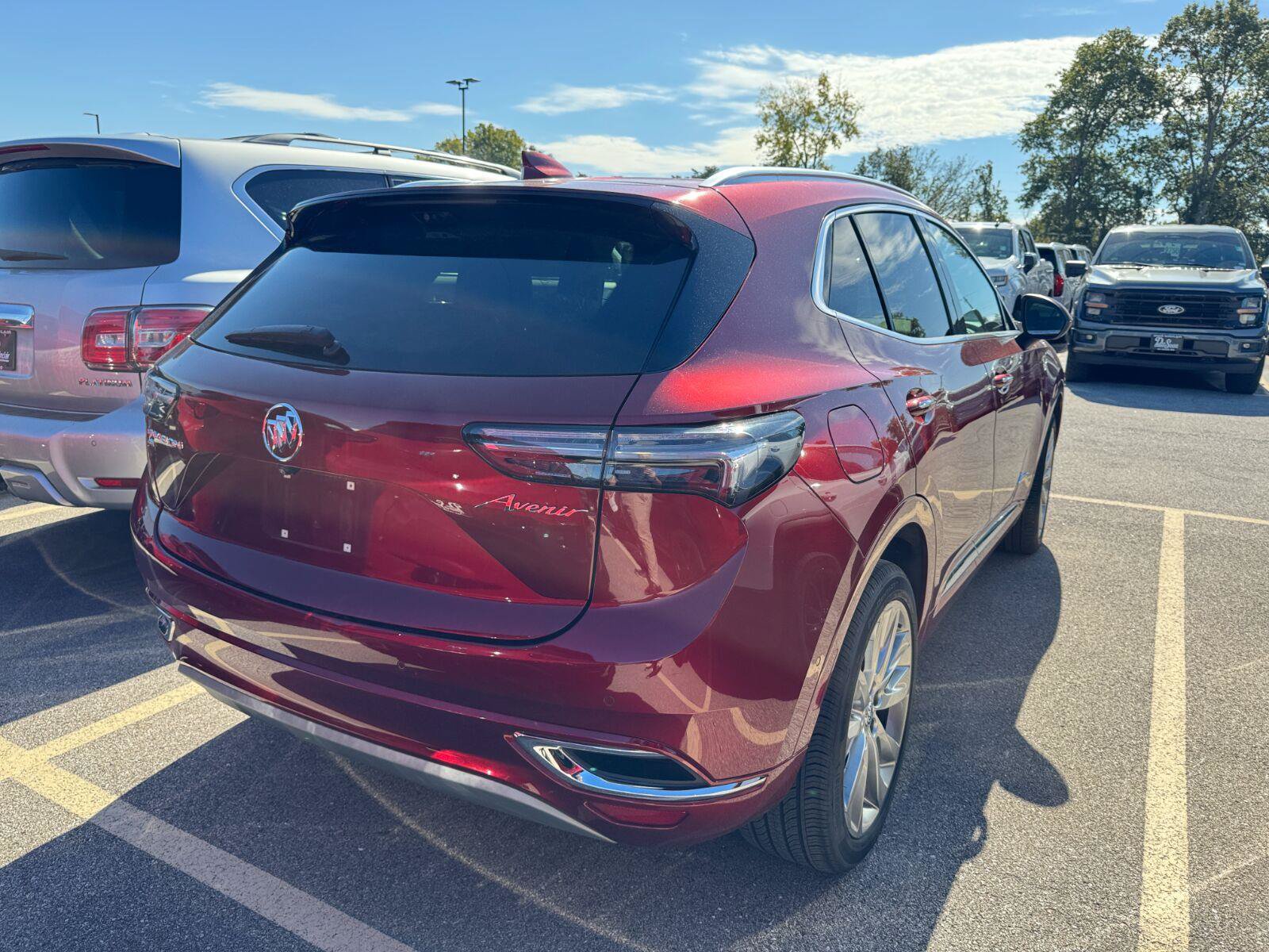Used 2023 Buick Envision Avenir AWD/4WD image 11