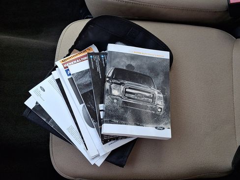 Used 2016 Ford F250 XLT w/ XLT Value Package image 25