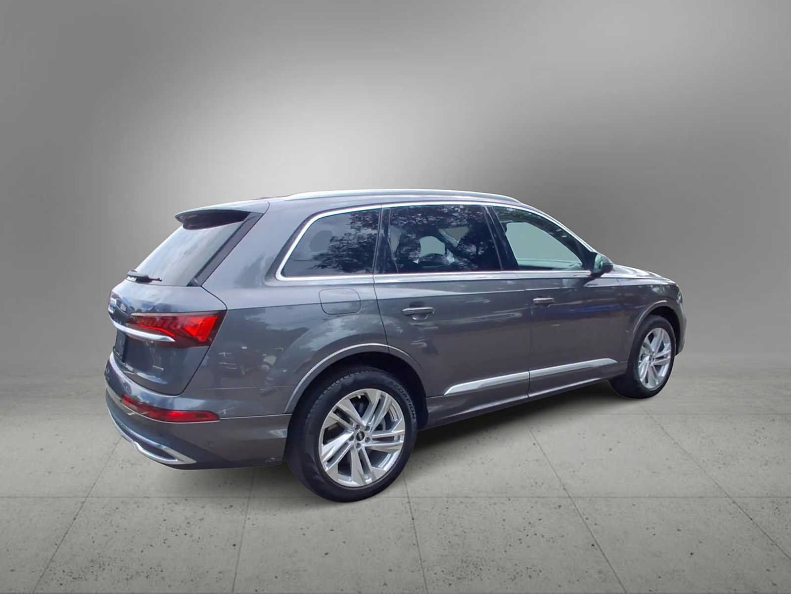 Used 2023 Audi Q7 3.0T Premium AWD/4WD image 8