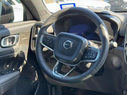 Certified 2023 Volvo C40 P8 Recharge Ultimate image 13