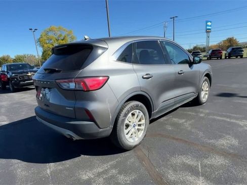 Used 2021 Ford Escape SE image 8