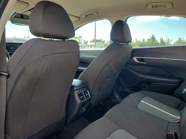Used 2020 Hyundai Sonata SEL w/ Convenience Package FWD image 9