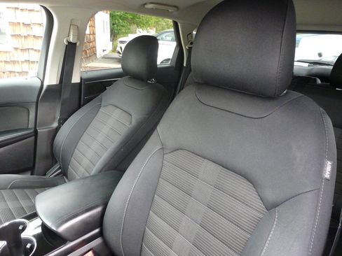 Used 2015 Ford Edge SEL FWD image 16