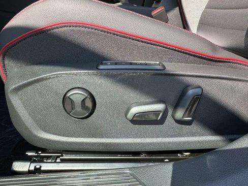 New 2025 Volkswagen GTI SE image 17