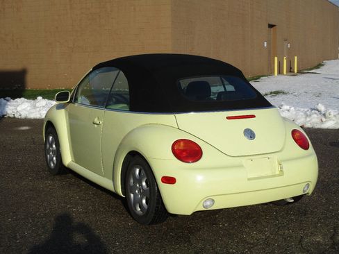Used 2003 Volkswagen Beetle GLS image 8