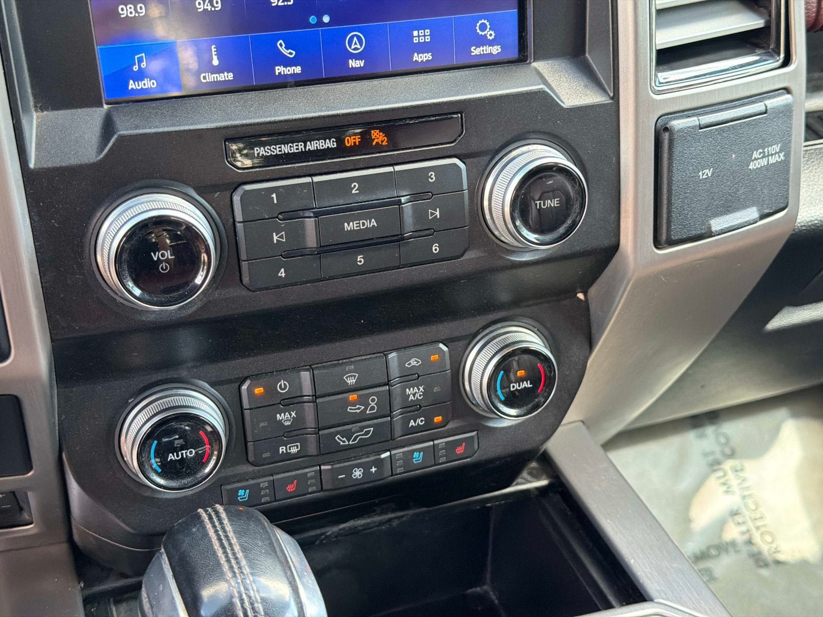 Used 2019 Ford F150 Platinum w/ Equipment Group 701A Luxury AWD/4WD image 27