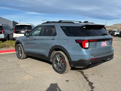 New 2026 Ford Explorer ST-Line w/ ST-Line Street Pack AWD/4WD image 3