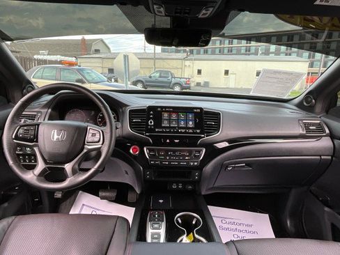 Used 2024 Honda Ridgeline Black Edition image 10