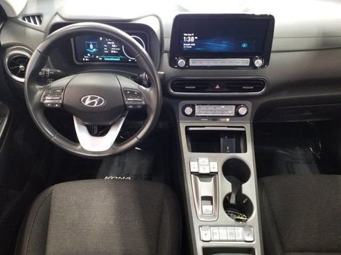 Certified 2023 Hyundai Kona SEL FWD image 3