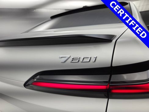 Certified 2024 BMW 760i xDrive w/ Executive Package image 19