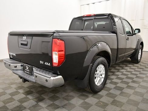 Used 2017 Nissan Frontier SV w/ SV Value Truck Package image 8