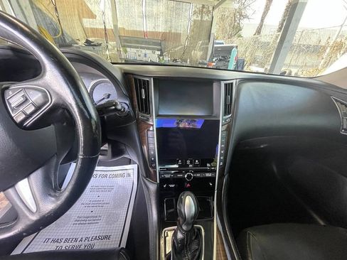 Used 2016 INFINITI Q50 3.0t Premium w/ Driver Assistance Package RWD image 9