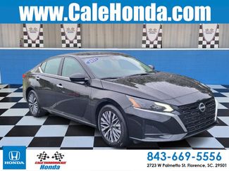 Used 2025 Nissan Altima 2.5 SV video 1