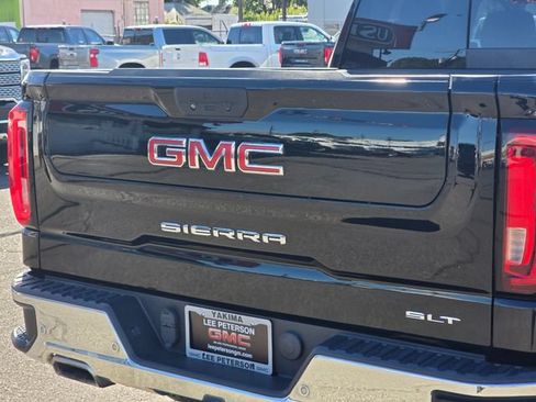 Used 2020 GMC Sierra 1500 SLT w/ SLT Premium Plus Package AWD/4WD image 13