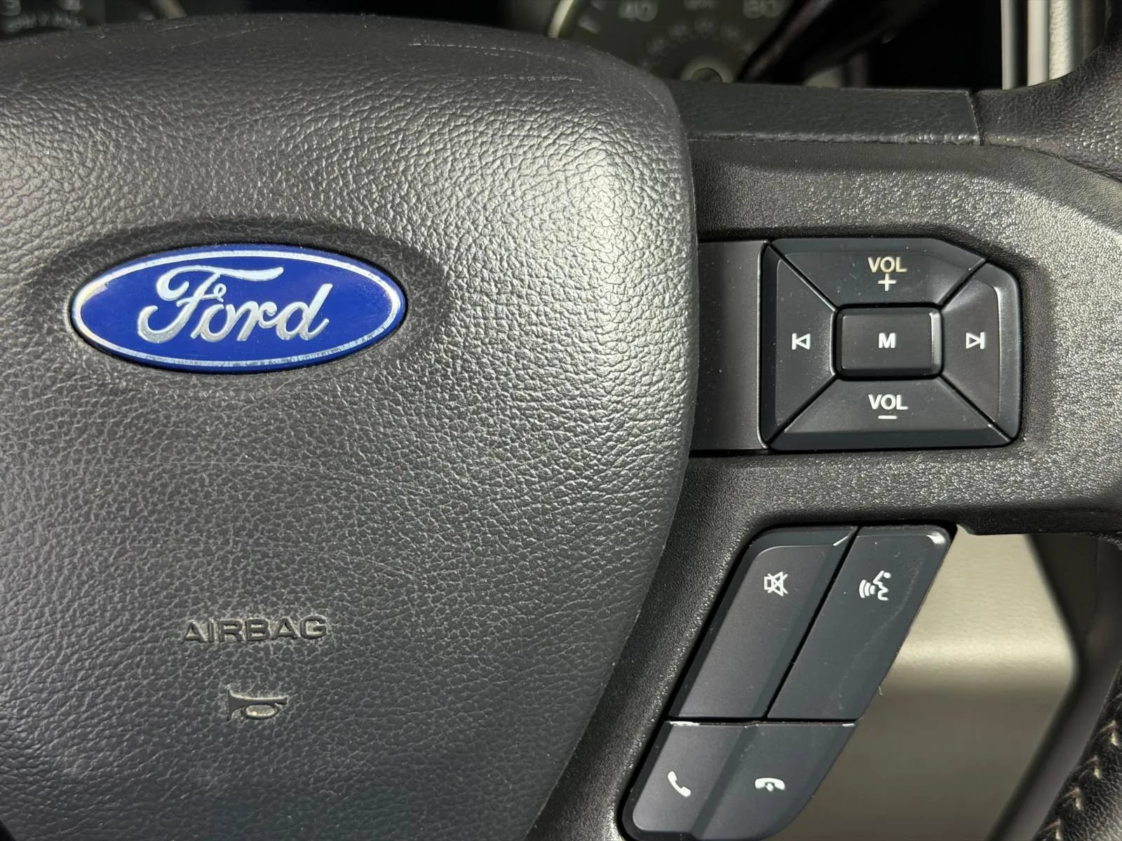 Used 2019 Ford F150 XLT w/ Equipment Group 302A Luxury AWD/4WD image 29