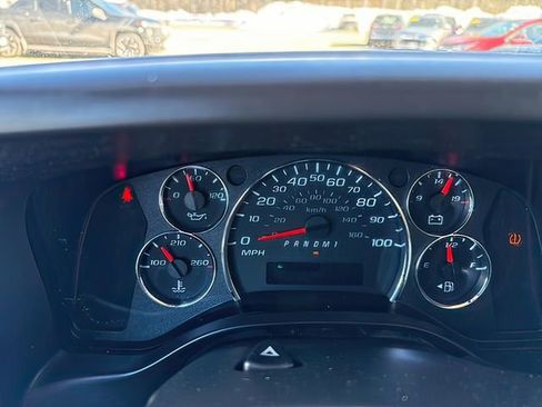 Used 2023 Chevrolet Express 3500 Work Van w/ Power Convenience Package image 22