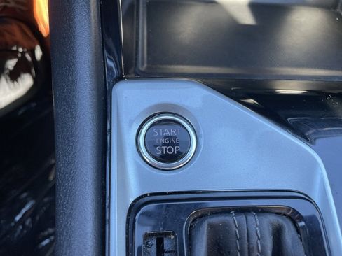 Used 2024 Nissan Altima 2.5 SV image 14