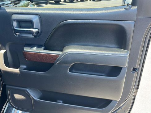 Used 2015 GMC Sierra 2500 SLE w/ SLE Preferred Package AWD/4WD image 24