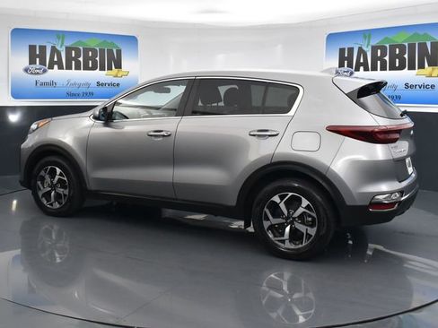 Used 2022 Kia Sportage LX FWD image 3