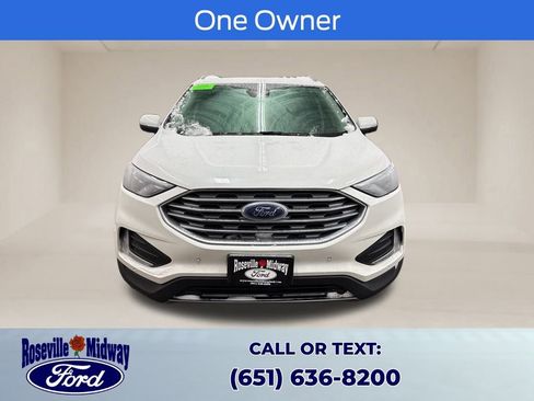Used 2023 Ford Edge Titanium image 2