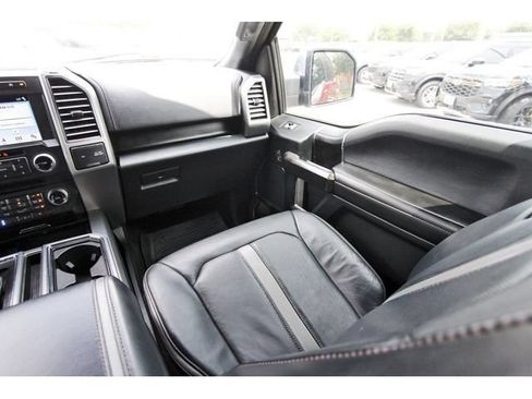 Used 2018 Ford F150 Platinum w/ Equipment Group 701A Luxury AWD/4WD image 9