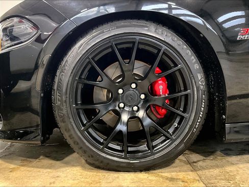 Used 2015 Dodge Charger R/T Scat Pack w/ Technology Group image 7