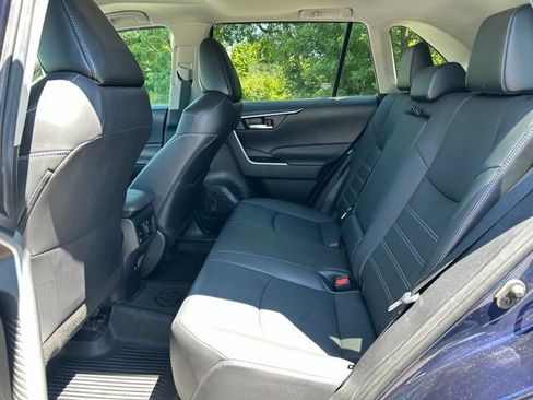 Certified 2021 Toyota RAV4 XLE Premium AWD/4WD image 34