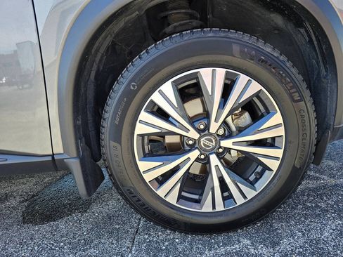 Used 2021 Nissan Rogue SV w/ Premium Package AWD/4WD image 34
