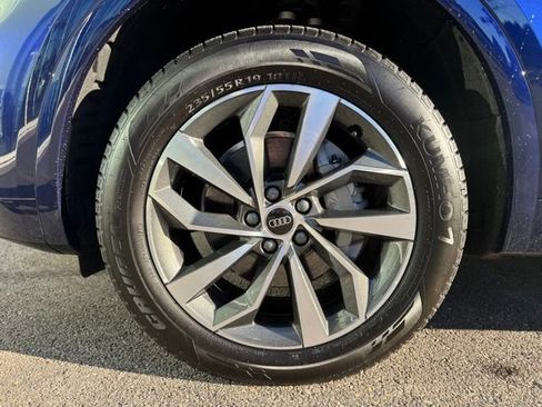 Certified 2025 Audi Q5 2.0T Premium Plus image 8