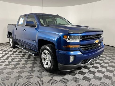 Used 2017 Chevrolet Silverado 1500 LT w/ All Star Edition AWD/4WD image 3