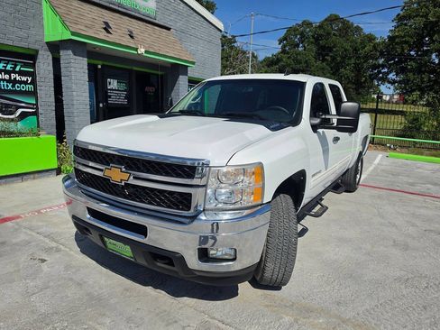Used 2012 Chevrolet Silverado 2500 LT w/ Interior Plus Package AWD/4WD image 55