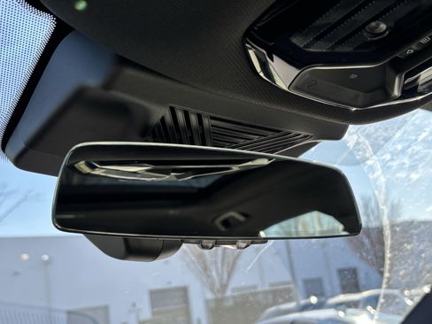 Used 2026 BMW 530i xDrive image 30