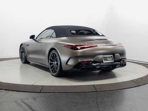 Used 2022 Mercedes-Benz SL 55 AMG 4MATIC w/ Driver Assistance Package image 31