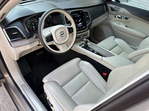 Used 2022 Volvo XC90 T6 Inscription w/ Advanced Package AWD/4WD image 13