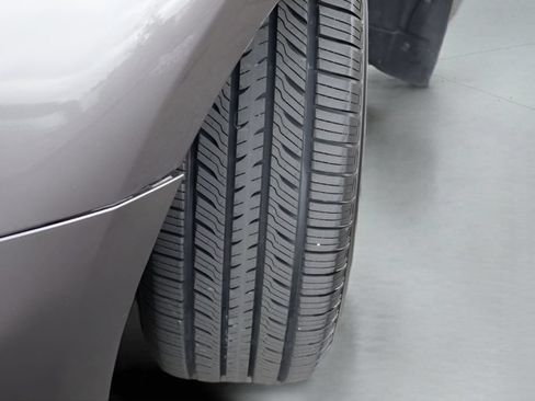 Certified 2023 Toyota Camry LE FWD image 4